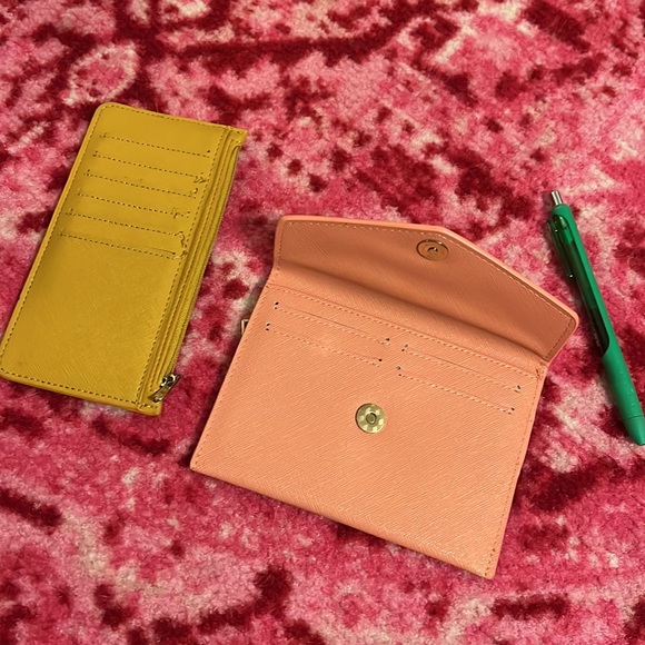 Wallets - Picture 3 of 3